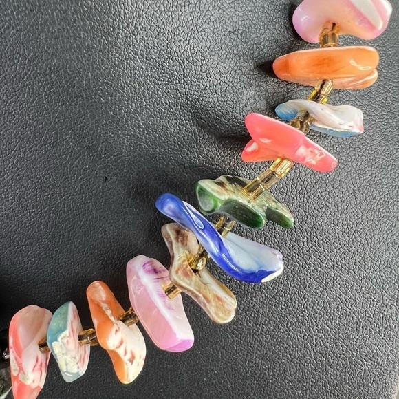Vintage Japan Signed Colorful Shell Necklace 18” - Picture 2 of 5